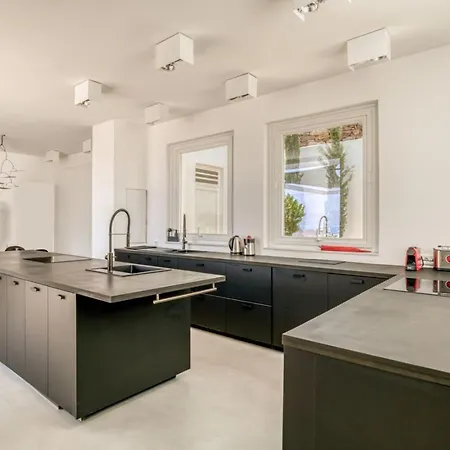 Villa Kryvo - Quiet Retreat